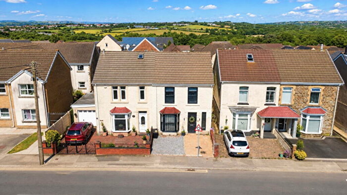 3 Bedroom Semi-Detached House For Sale In Gorwydd Road, Gowerton, Swansea, West Glamorgan, SA4