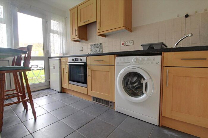 Studio For Sale In Dunraven Drive, Enfield, Middlesex, EN2
