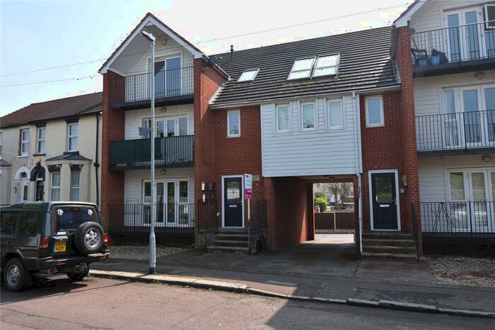 2 Bedroom Flat To Rent In Brewsters Court, - Stour Road, Harwich, CO12