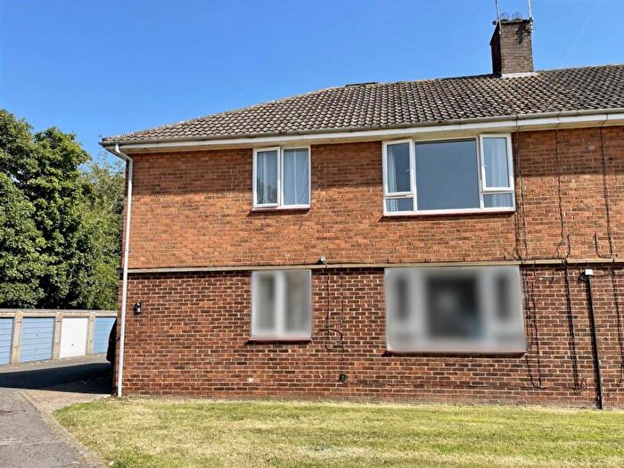 2 Bedroom Flat For Sale In Market Close, Burgh Le Marsh, PE24