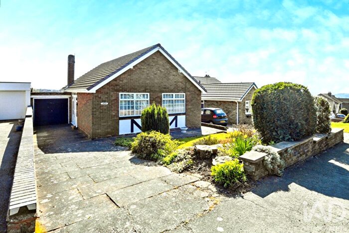 2 Bedroom Detached House For Sale In Sandyfields Road, Dudley, DY3