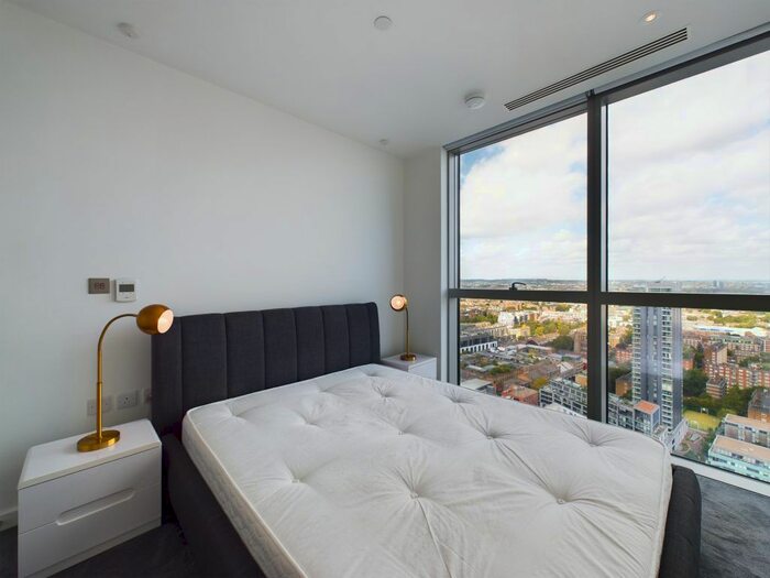 2 Bedroom Flat For Sale In City Road, London, EC1V