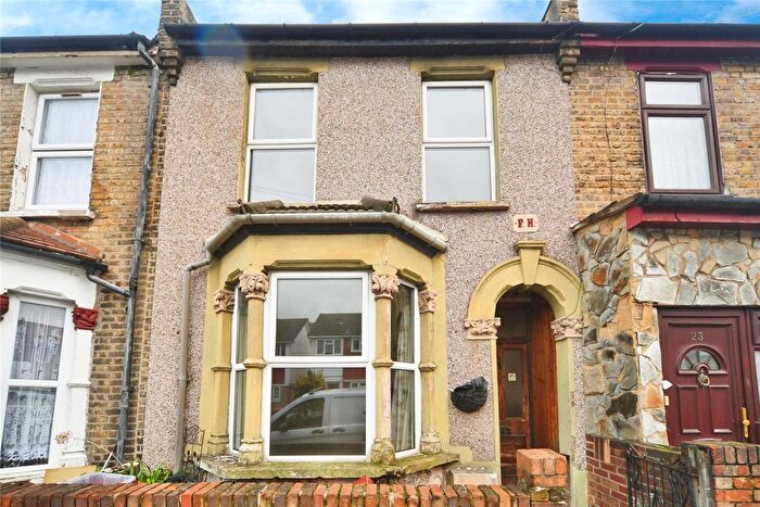 3 Bedroom Terraced House For Sale In Arragon Road, East Ham, London, E6