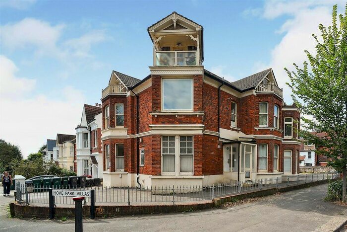 1 Bedroom Flat To Rent In Hove Park Villas, Hove, BN3