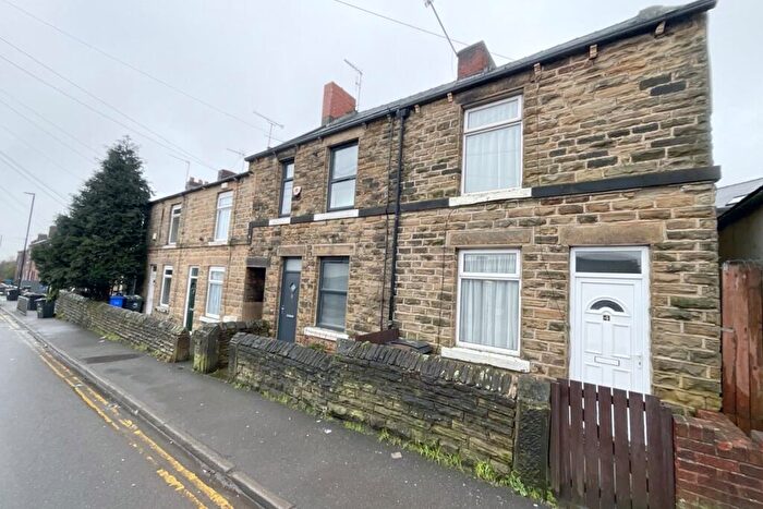 3 Bedroom End Of Terrace House For Sale In Woodhouse Road, Sheffield, S12