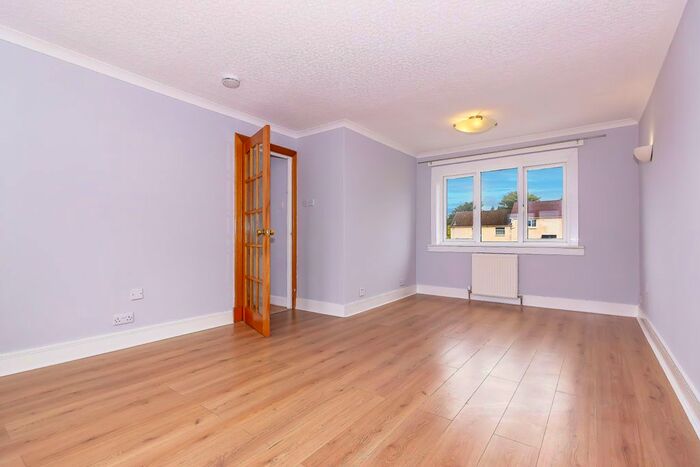 2 Bedroom Flat To Rent In Ruskin Place, Mayfield, Midlothian, EH22