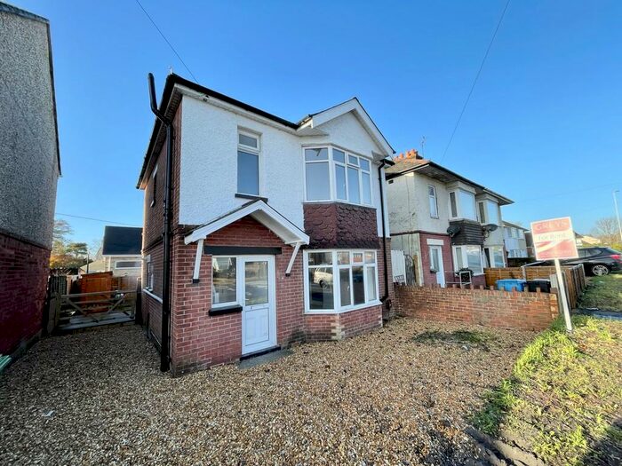 3 Bedroom Detached House To Rent In Blandford Road, Upton, BH16