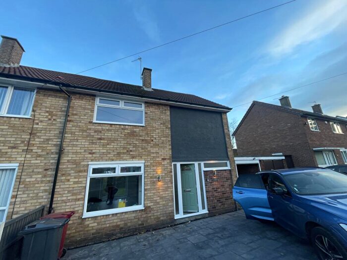 3 Bedroom Semi Detached House To Rent In Mackets Lane, L25