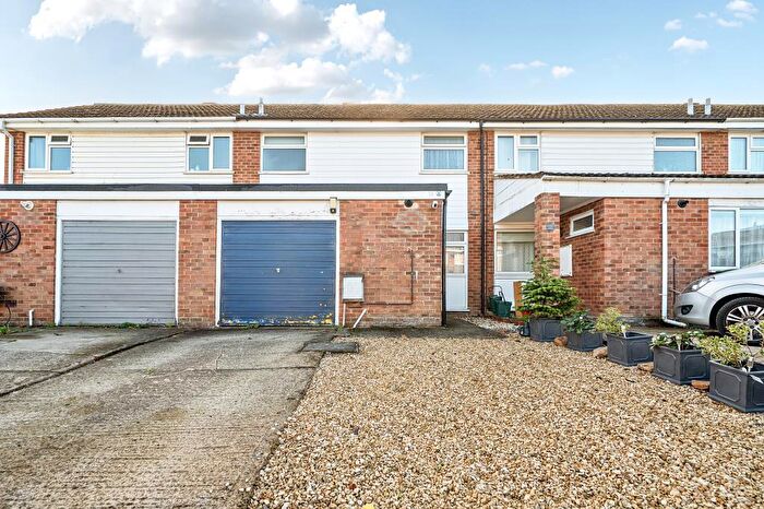 3 Bedroom Terraced House For Sale In Woodgate Close, Grove, Wantage, OX12