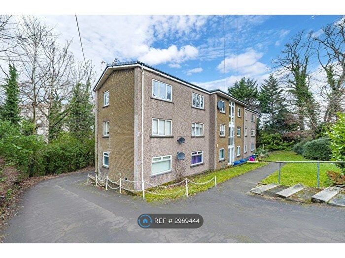 3 Bedroom Flat To Rent In Ardbeg Avenue, Glasgow, G73
