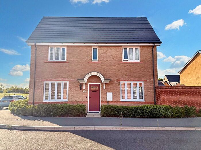 3 Bedroom Semi-Detached House For Sale In Long Road, Swavesey, CB24