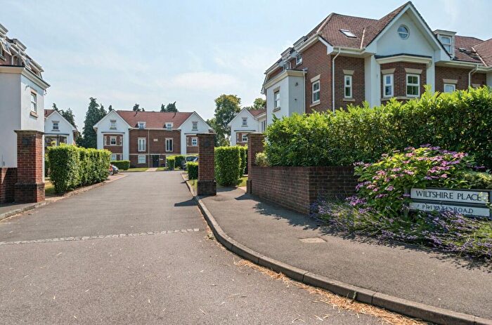 2 Bedroom Apartment To Rent In Wiltshire Place, Wokingham, RG40