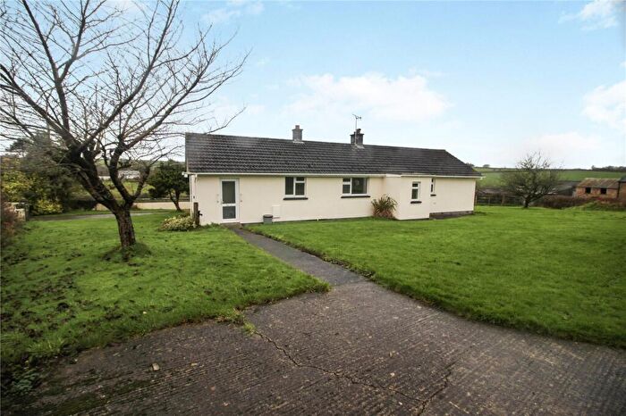 3 Bedroom Bungalow To Rent In Ladford Farm Bungalow, Shebbear, Beaworthy, EX21