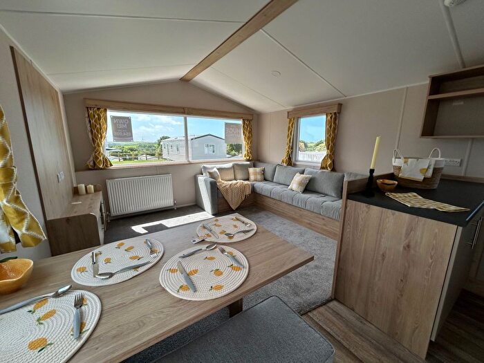 2 Bedroom Park Home For Sale In Combe Martin, Ilfracombe, EX34