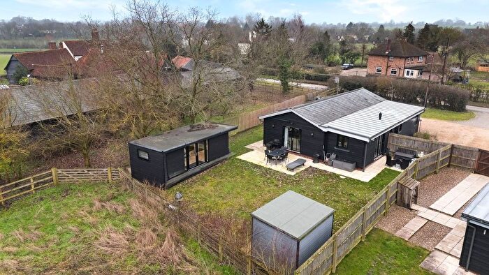 3 Bedroom Detached Bungalow For Sale In Lower Green Road, Blackmore End, Braintree, CM7