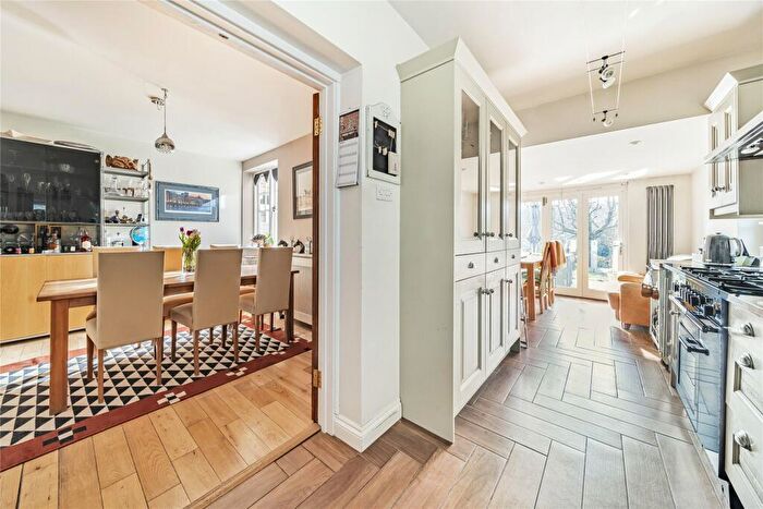 3 Bedroom End Of Terrace House For Sale In Hammer Vale, Haslemere, Hampshire, GU27