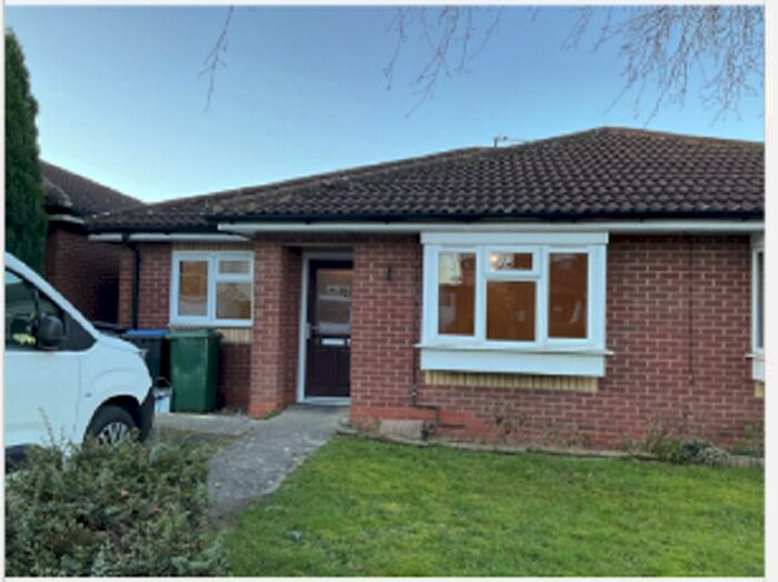 2 Bedroom Bungalow To Rent In Elizabeth Road, LE8