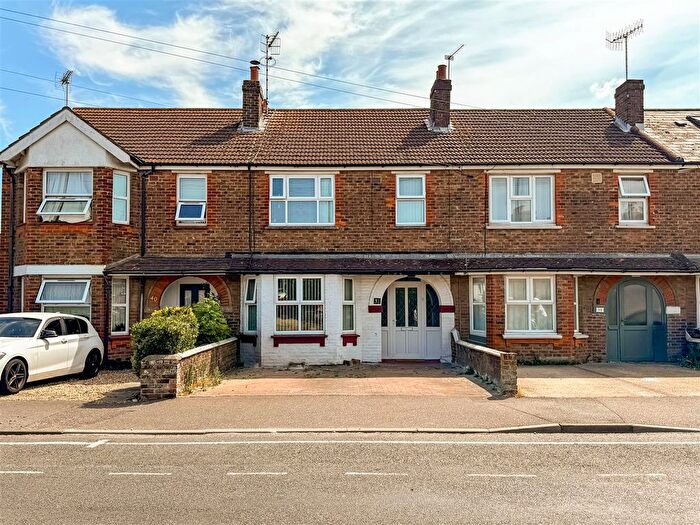 3 Bedroom Terraced House For Sale In Wick Street, Littlehampton, BN17