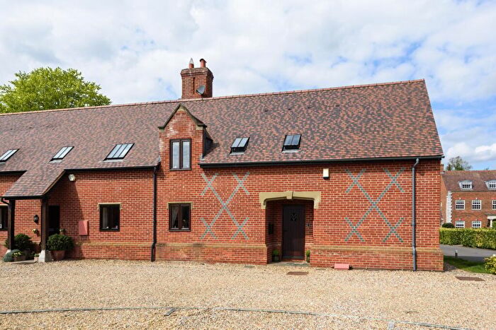 3 Bedroom Village House For Sale In Manor Court, Manor Gardens, Westoning, MK45
