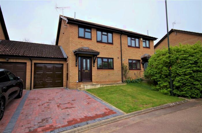 3 Bedroom Semi-Detached House To Rent In Shutehay Drive, Cam, Dursley, GL11
