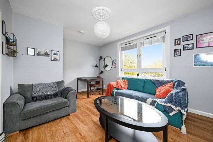 2 Bedroom Flat For Sale In / West Granton Road, Granton, Edinburgh, EH5