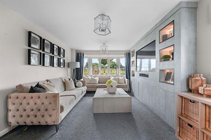 3 Bedroom Detached House For Sale In Pippin Road, Ongar, CM5