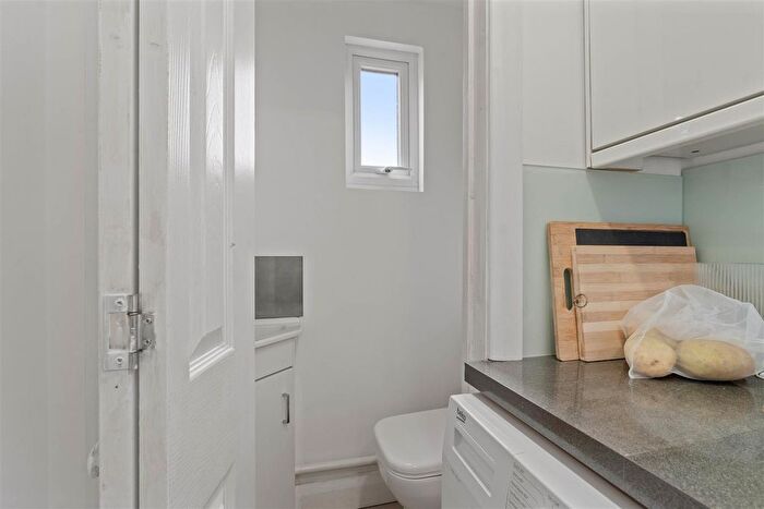 3 Bedroom End Terrace House For Sale In Lichfield Road, Coventry, CV3