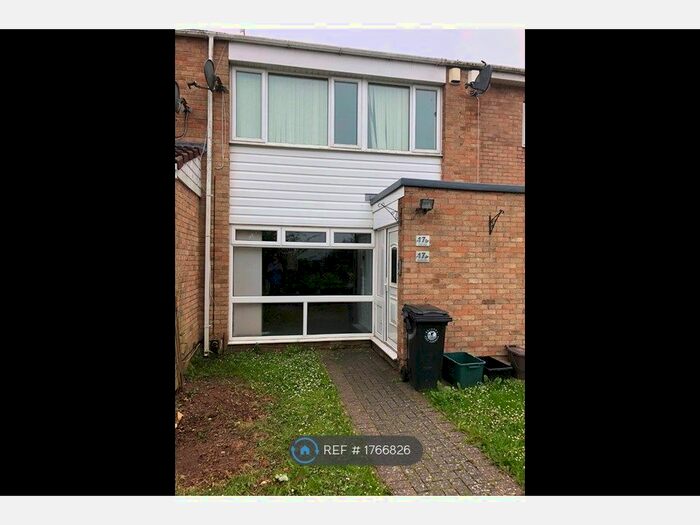 2 Bedroom Flat To Rent In Cardill Close, Bristol, BS13