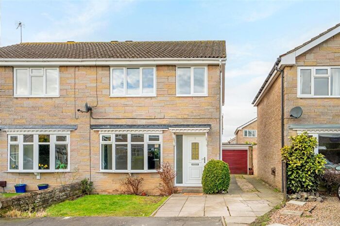 3 Bedroom Semi-Detached House To Rent In Butt Hill, Wigginton, York, YO32
