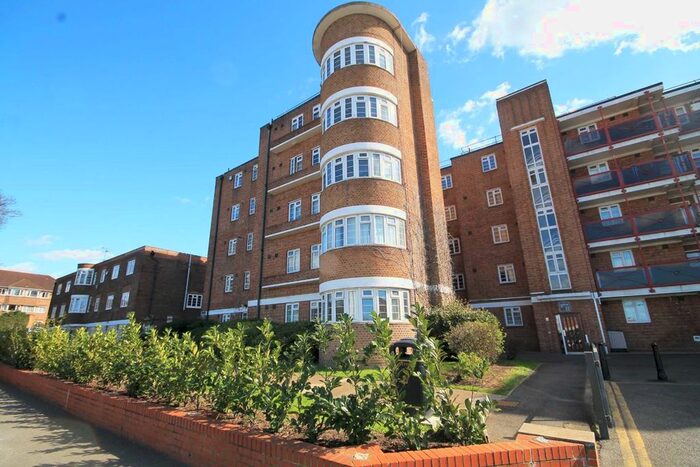 1 Bedroom Flat To Rent In Glenbuck Road, Surbiton, KT6