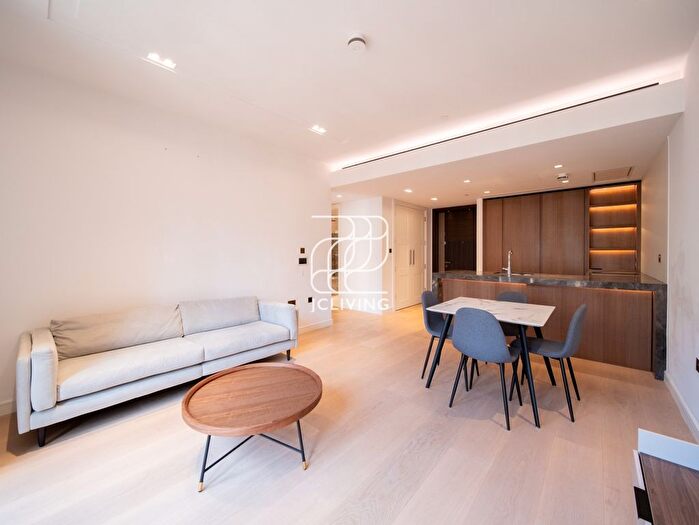 2 Bedroom Flat To Rent In Portugal Street, London, WC2A