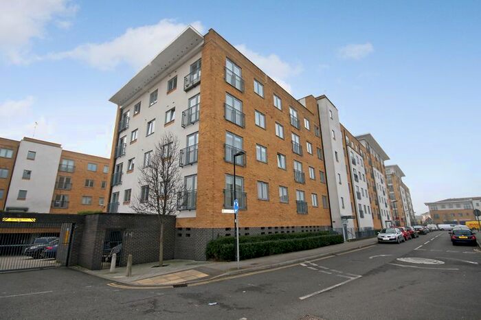 1 Bedroom Flat To Rent In Taywood Road, Northolt, UB5