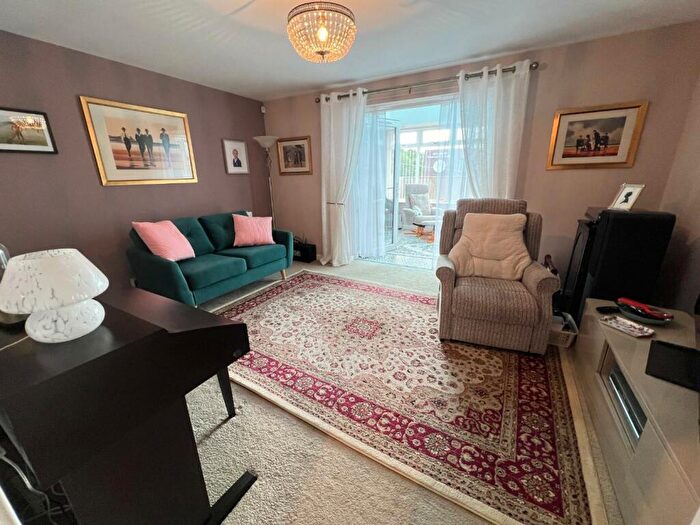 3 Bedroom Town House For Sale In Carlin Close, Bowburn, Durham, DH6