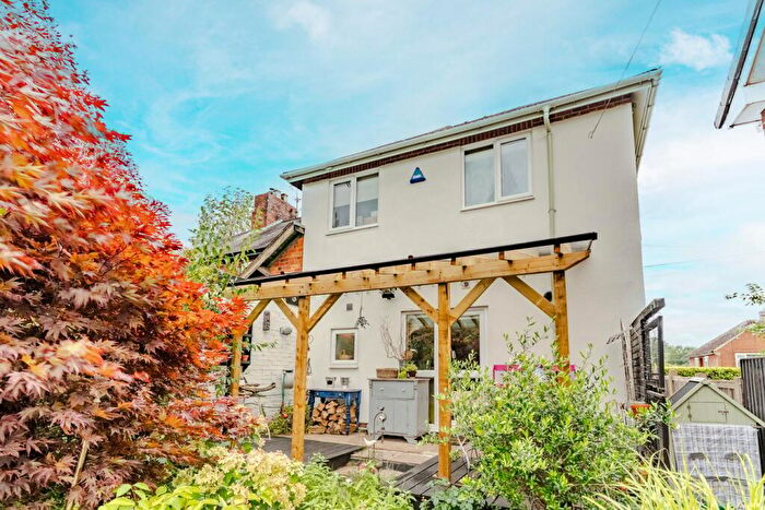 4 Bedroom End Of Terrace House For Sale In Church Street, Denby Village, DE5