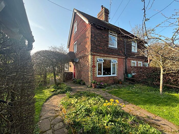 3 Bedroom Semi Detached House For Sale In Staplehurst, Kent, TN12