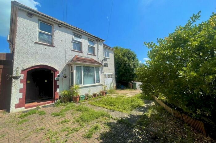 1 Bedroom Flat To Rent In Albert Street, SL1