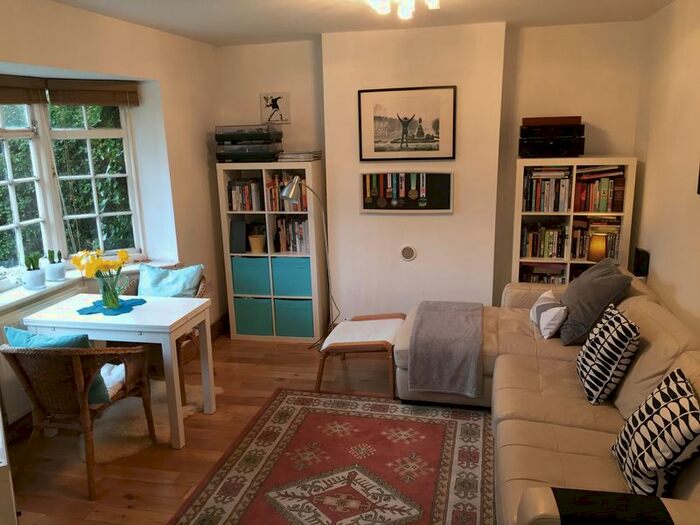 1 Bedroom Flat To Rent In Neale Close, Hampstead Garden Suburb, N2