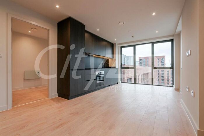 1 Bedroom Flat To Rent In Waterhouse Gardens, Dutton Street, Manchester, M3