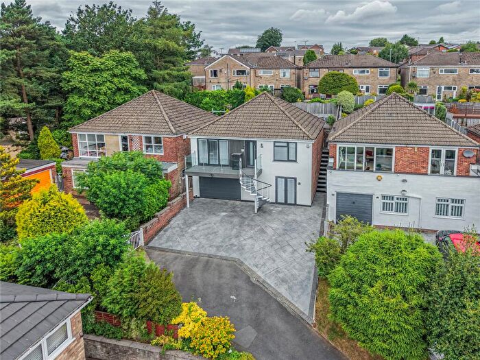 3 Bedroom Detached House For Sale In Overdell Drive, Shawclough, Rochdale, OL12