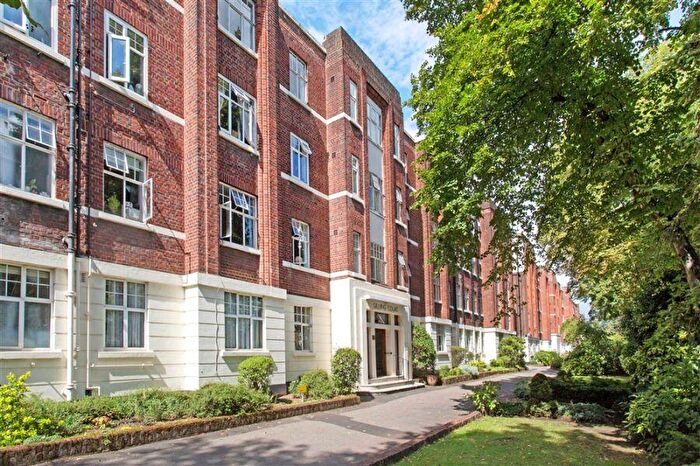 1 Bedroom Flat To Rent In Belsize Grove, London, NW3