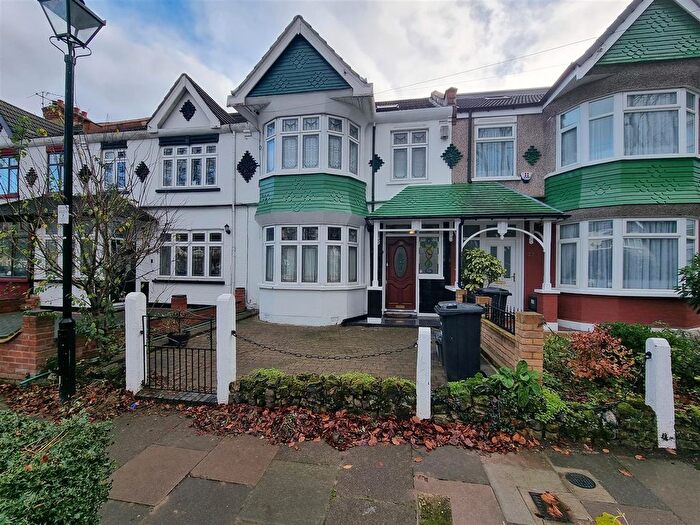 5 Bedroom Terraced House For Sale In Morrab Gardens, Ilford, IG3