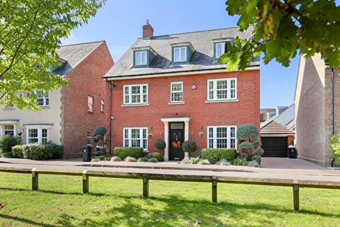 6 Bedroom Detached House For Sale In Boleyn Row, Epping, CM16
