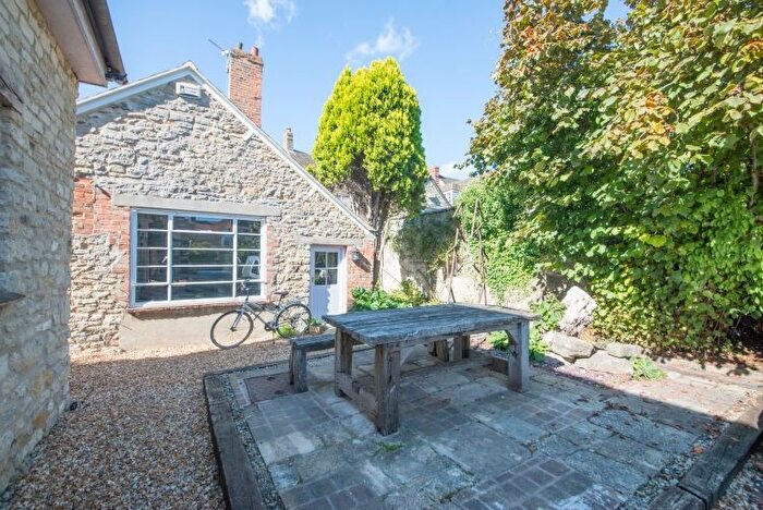 1 Bedroom Flat To Rent In Oxford Street, Woodstock, OX20