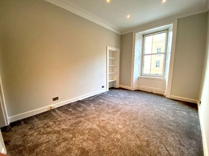 2 Bedroom Flat To Rent In Iona Street, Leith, Edinburgh, EH6