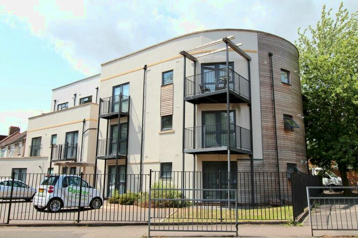 1 Bedroom Apartment To Rent In Chandos Parade, Buckingham Road, Edgware, HA8