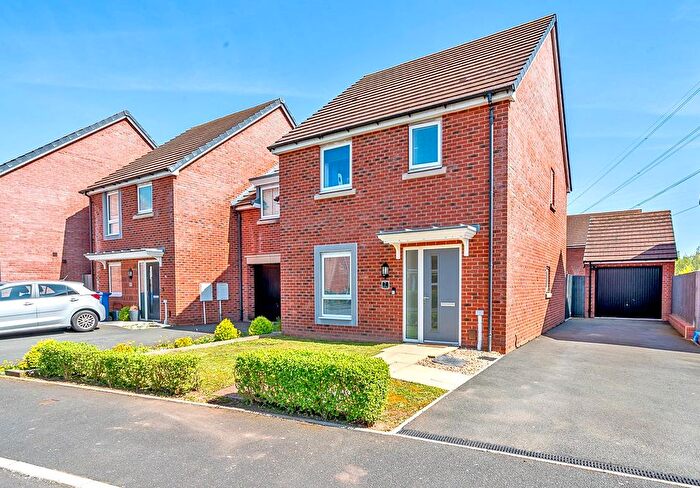 3 Bedroom Detached House For Sale In Keel Way, Cannock, WS11