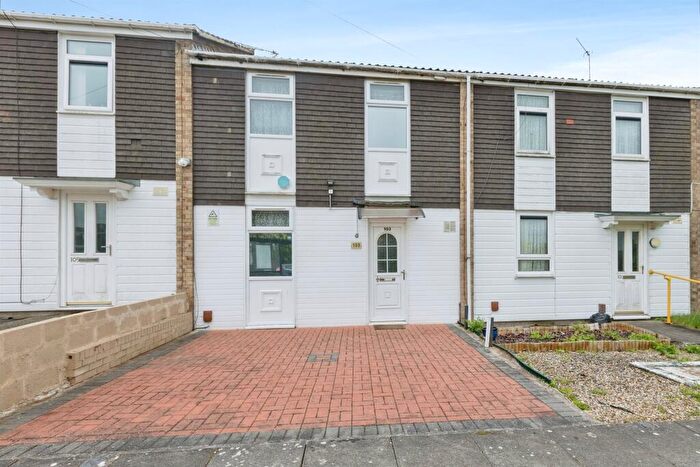 3 Bedroom Terraced House For Sale In Ambassador Road, Leicester, LE5