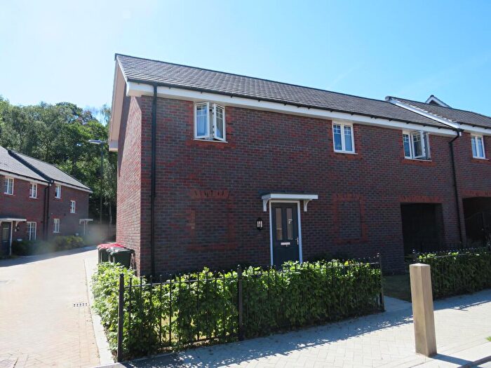 2 Bedroom Maisonette To Rent In Somerley Drive, Crawley, RH10