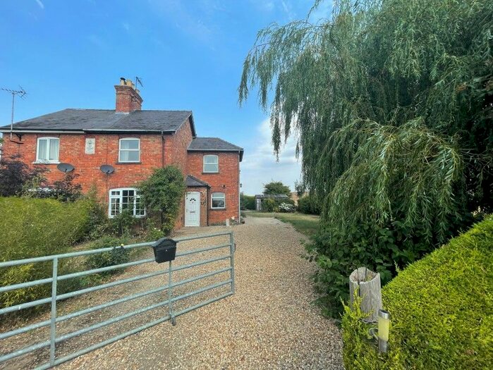 2 Bedroom Semi-Detached House For Sale In Forty Foot Cottage, Pointon Fen, Sleaford, Nottinghamshire, NG34