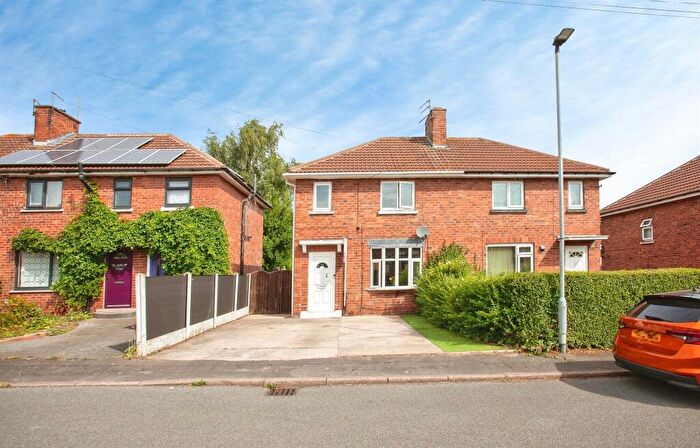 3 Bedroom Semi Detached House For Sale In Wordsworth Drive, Herringthorpe, Rotherham, S65